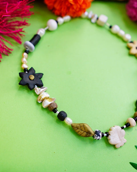 Shell Bloom Necklace